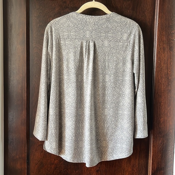 H&M blouse - Picture 3 of 7